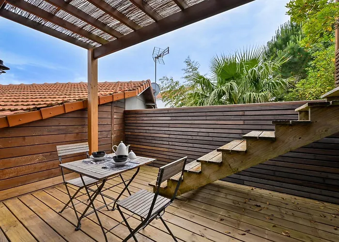 Bali - Vue Proche De La *